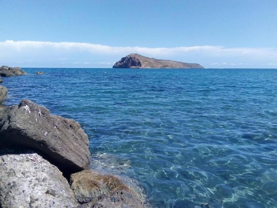 Agia MarinaThe Getawayアパートメント エクステリア 写真